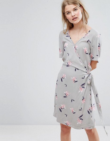 Discounts Vila Wind Chime Wrap Dress For Women On Sale