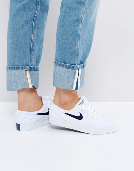 Nike White Sb Zoom Janoski Trainers For Women