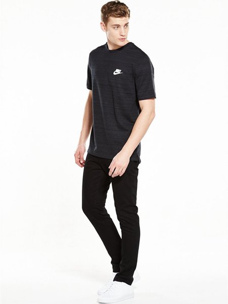 Stylish Nike Black Sportswear Advance 15 T-Shirt For Men